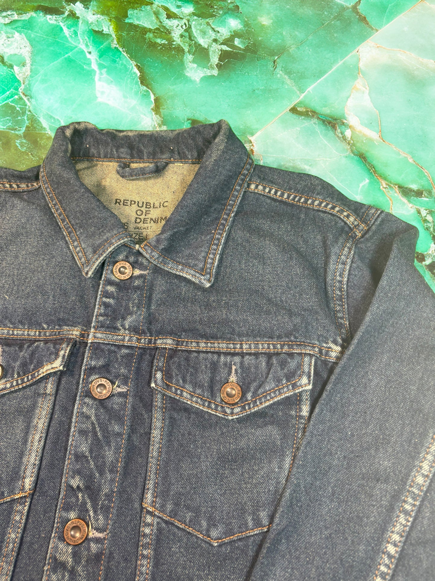 【REPUBLIC OF DENIM】洗練されたプレミアムデニムジャケット